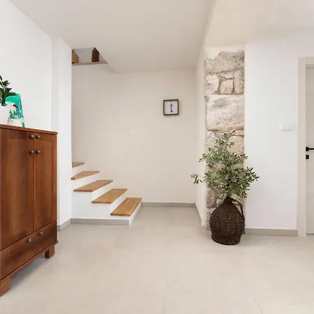 Pietra